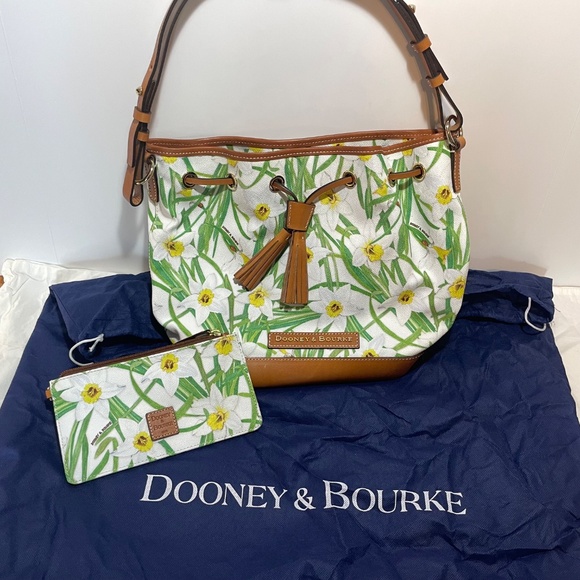 Dooney & Bourke Like New Leather White Purse with Drawstring and Flowers - Picture 12 of 12